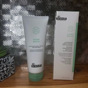 NIB Dr Brandt pH-balanced Yogurt Cleanser